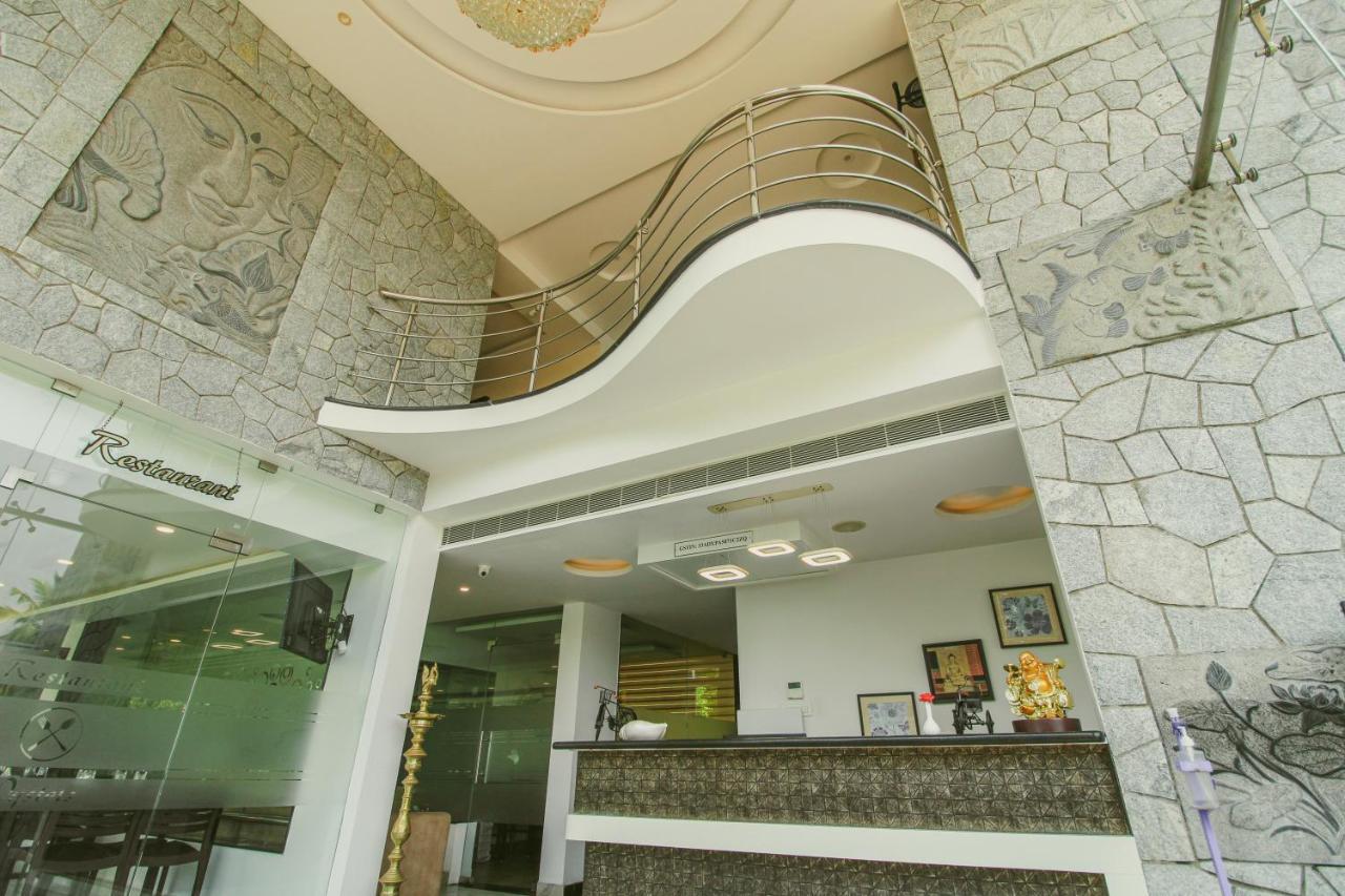 White Pearl Residency Hotel Pondicherry Exterior photo