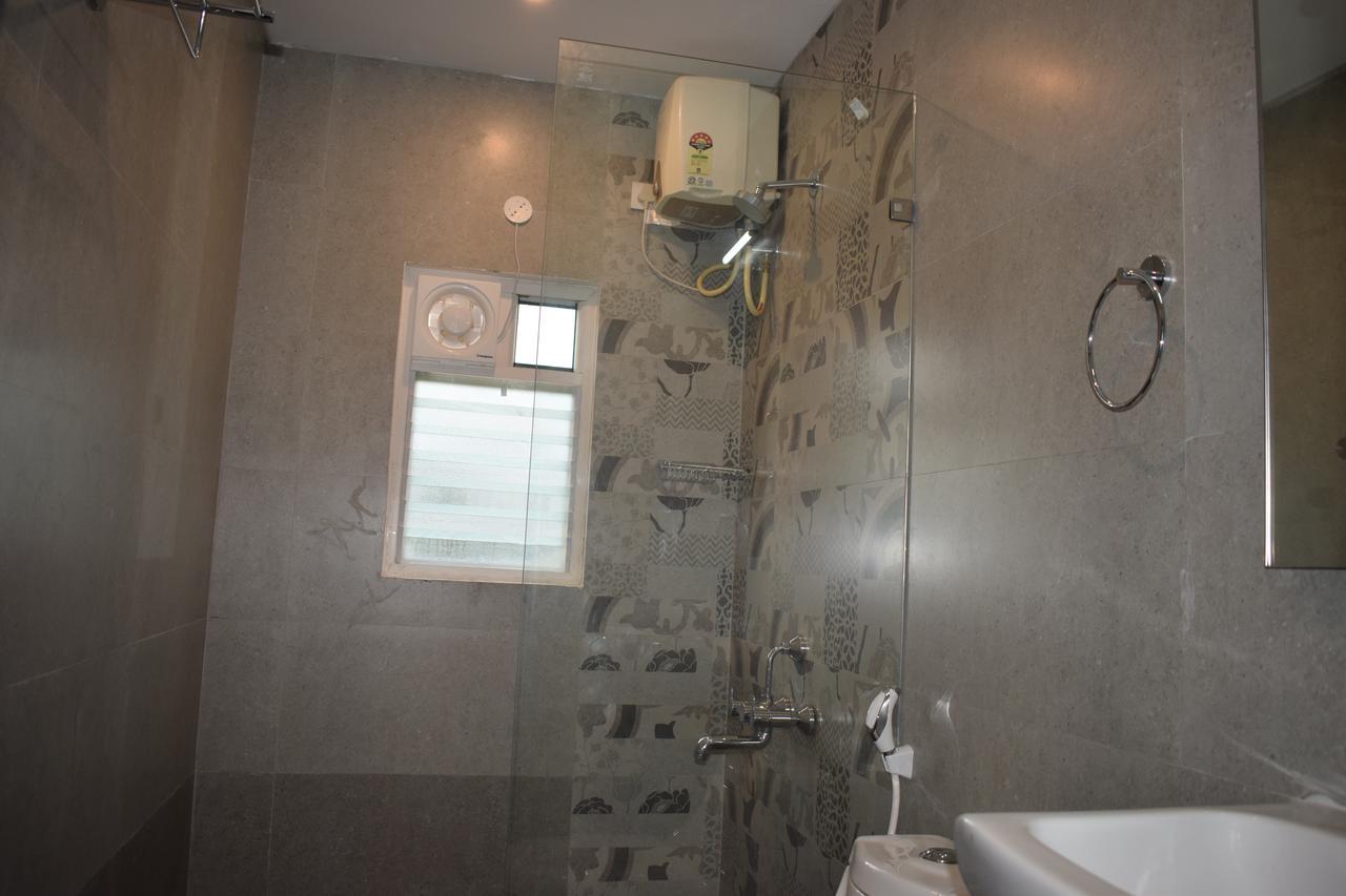 White Pearl Residency Hotel Pondicherry Exterior photo