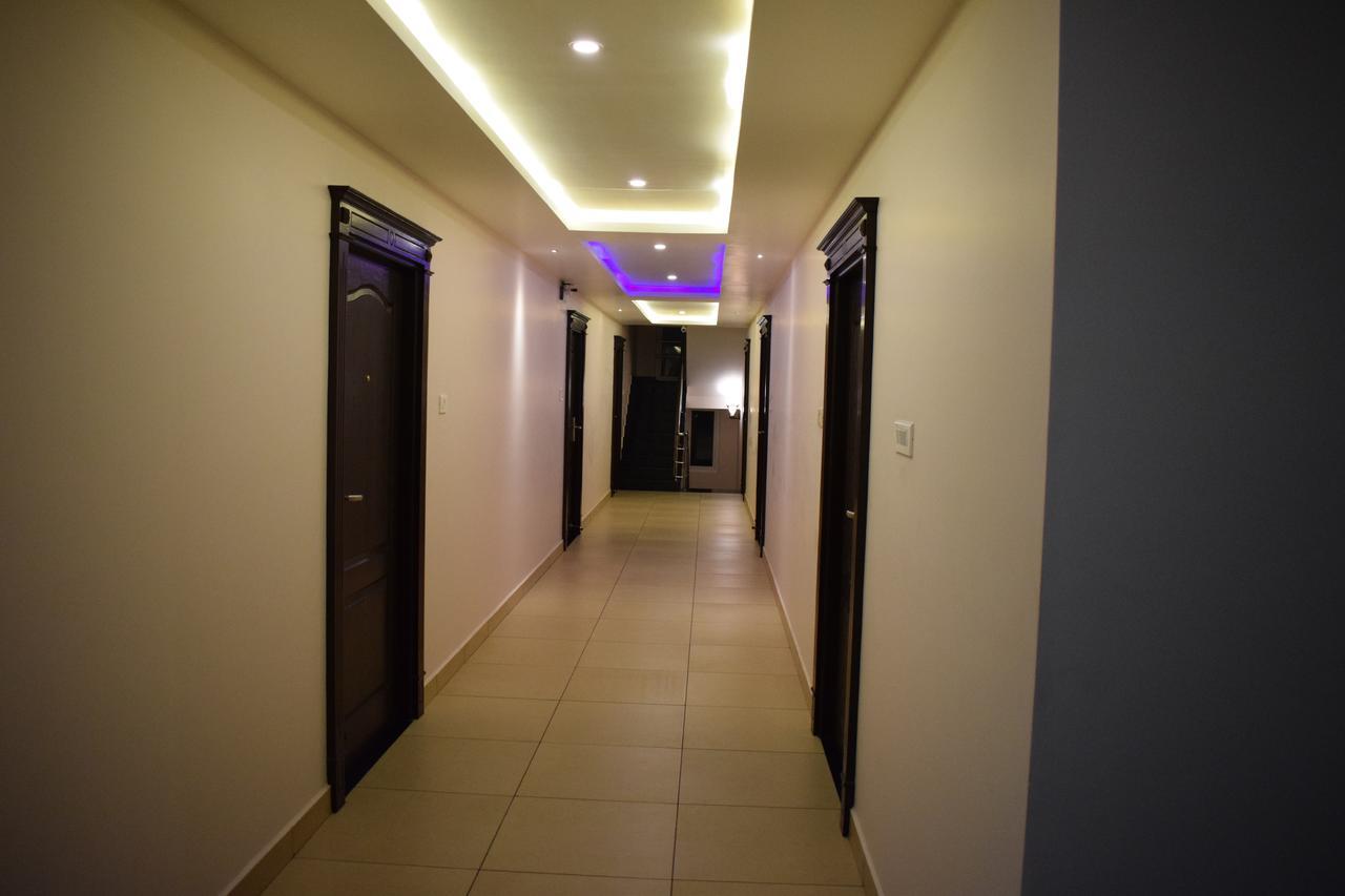 White Pearl Residency Hotel Pondicherry Exterior photo